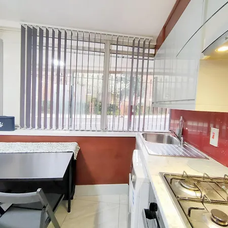 Spacious 3-Bed Cosy Flat In Westminster London Exterior photo